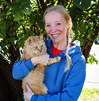 Veterinary Technician Ann Baisden, RVT